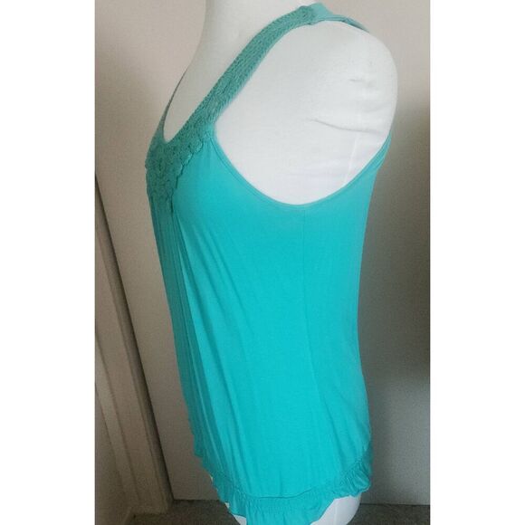 T13 Willie Smith green tank with crocheted neckline - Picture 7 of 9